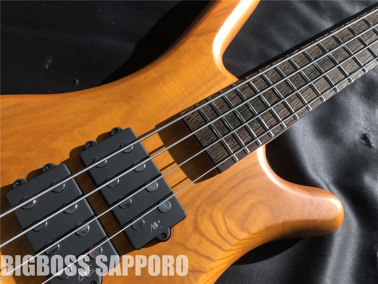 即納可能】Warwick Rock Bass Corvette 
 4st (Honey Violin