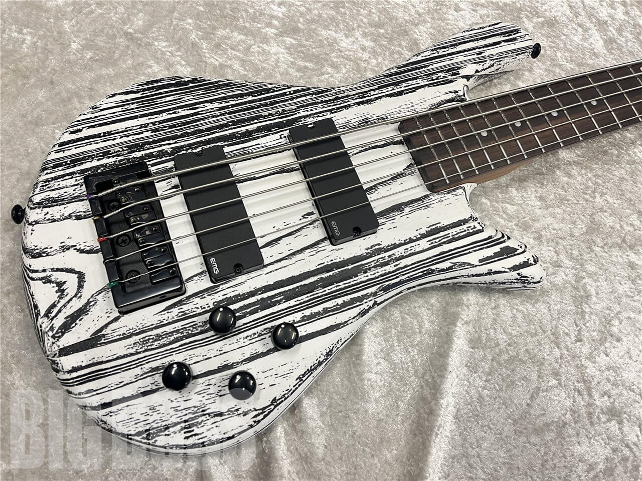 【即納可能】Spector（スペクター）NS Pulse 5 Satin EX-LTD（White w/Black Fill）　名古屋店