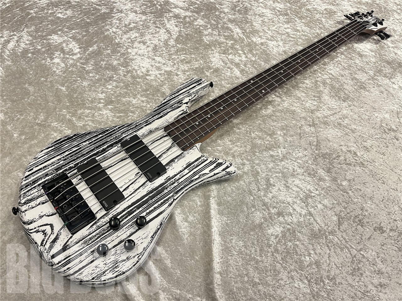 【即納可能】Spector（スペクター）NS Pulse 5 Satin EX-LTD（White w/Black Fill）　名古屋店