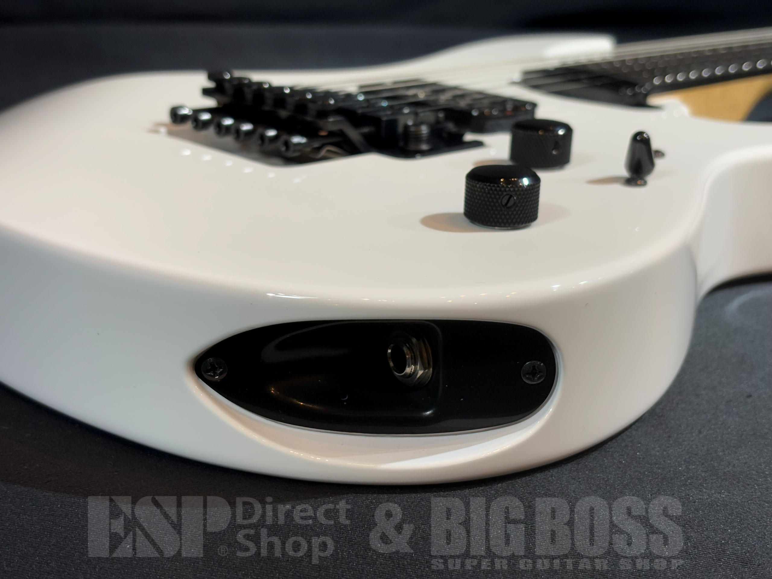 【即納可能】ESP(イーエスピー) MAVERICK / Snow White大阪店 - 4