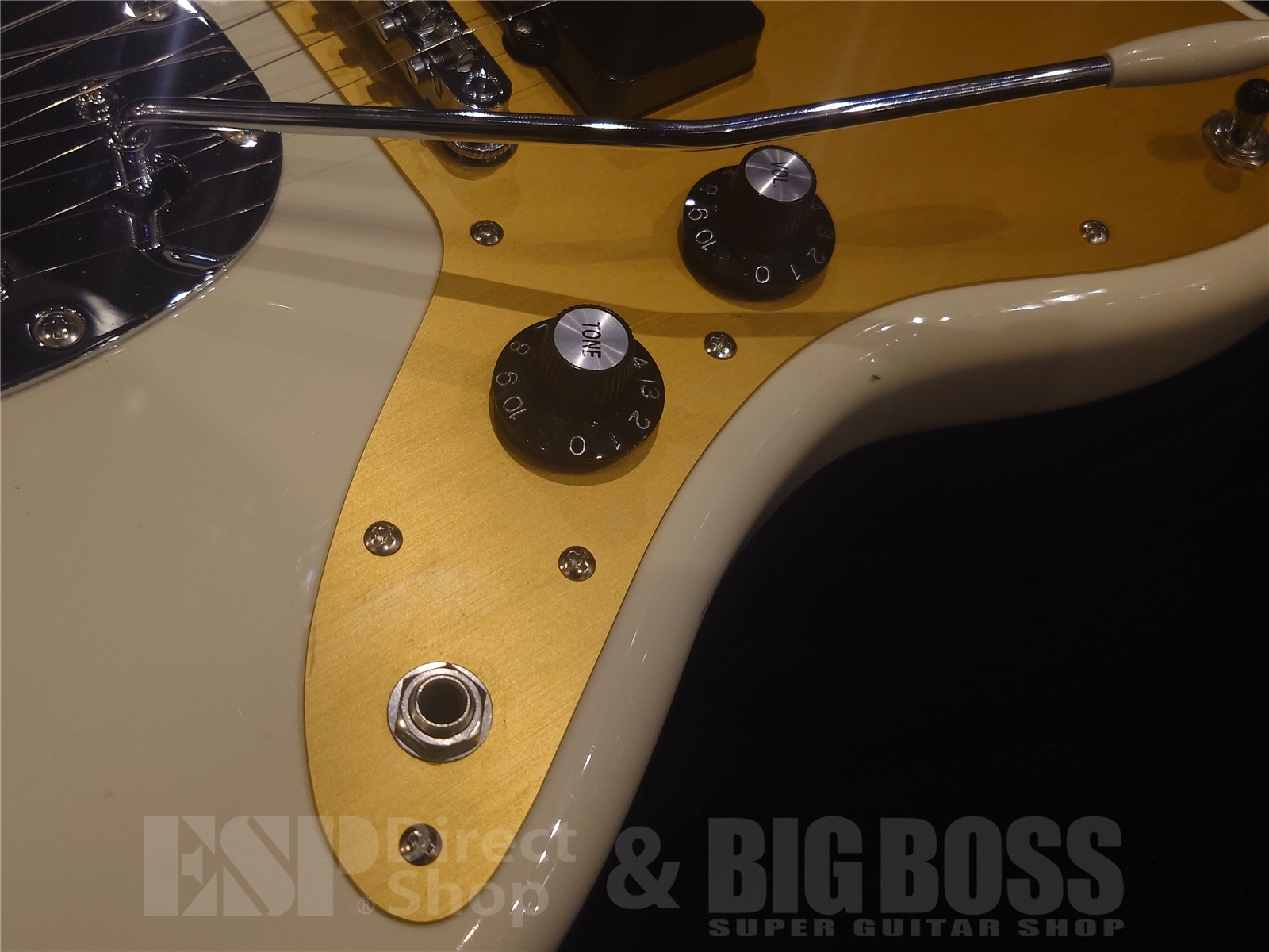 【中古品 / 即納可能】Squier by Fender(スクワイヤー バイ フェンダー) J.Mascis Jazzmaster MOD / Vintage White 京都店 - 4