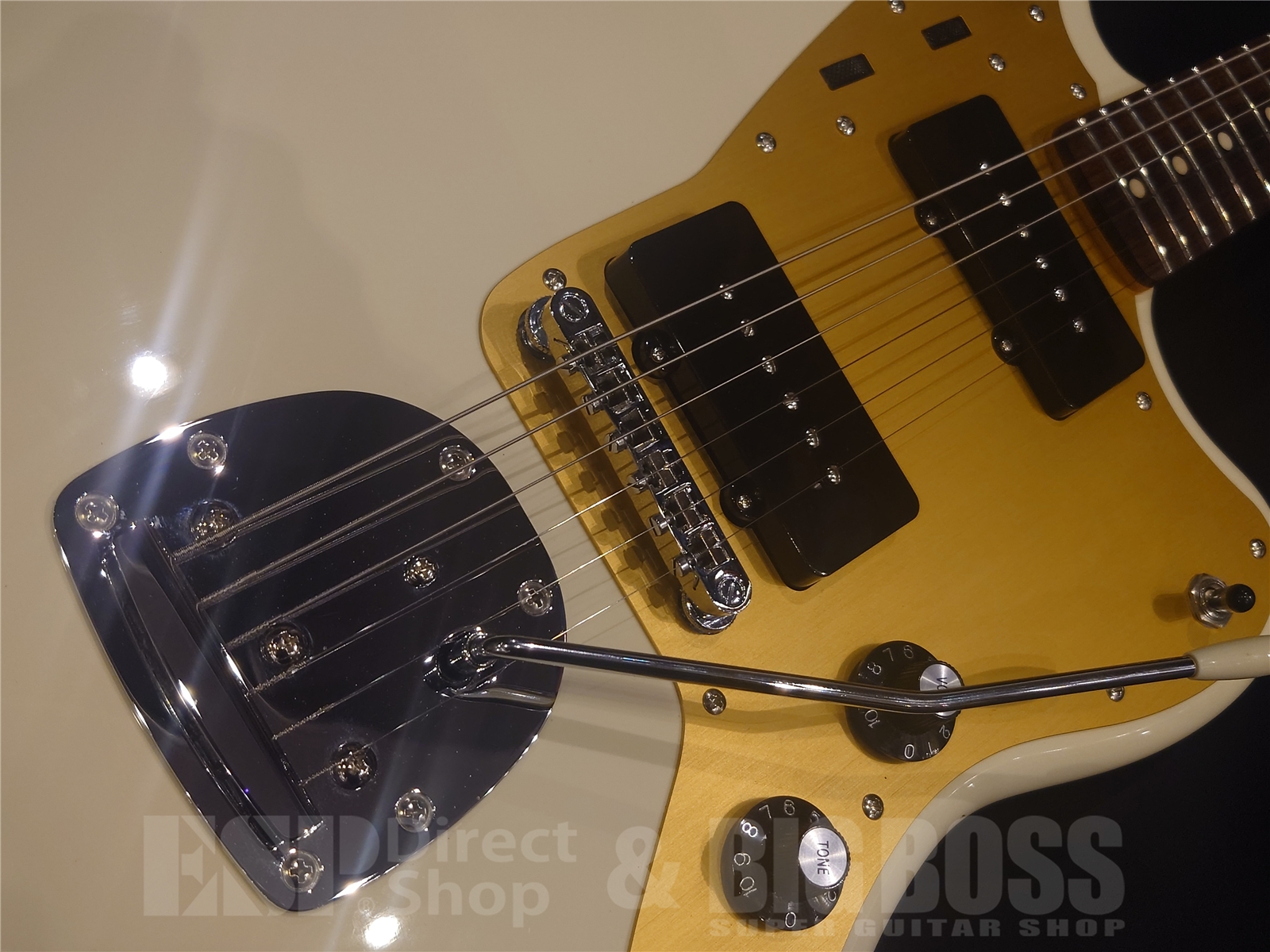 【中古品 / 即納可能】Squier by Fender(スクワイヤー バイ フェンダー) J.Mascis Jazzmaster MOD / Vintage White 京都店 - 3