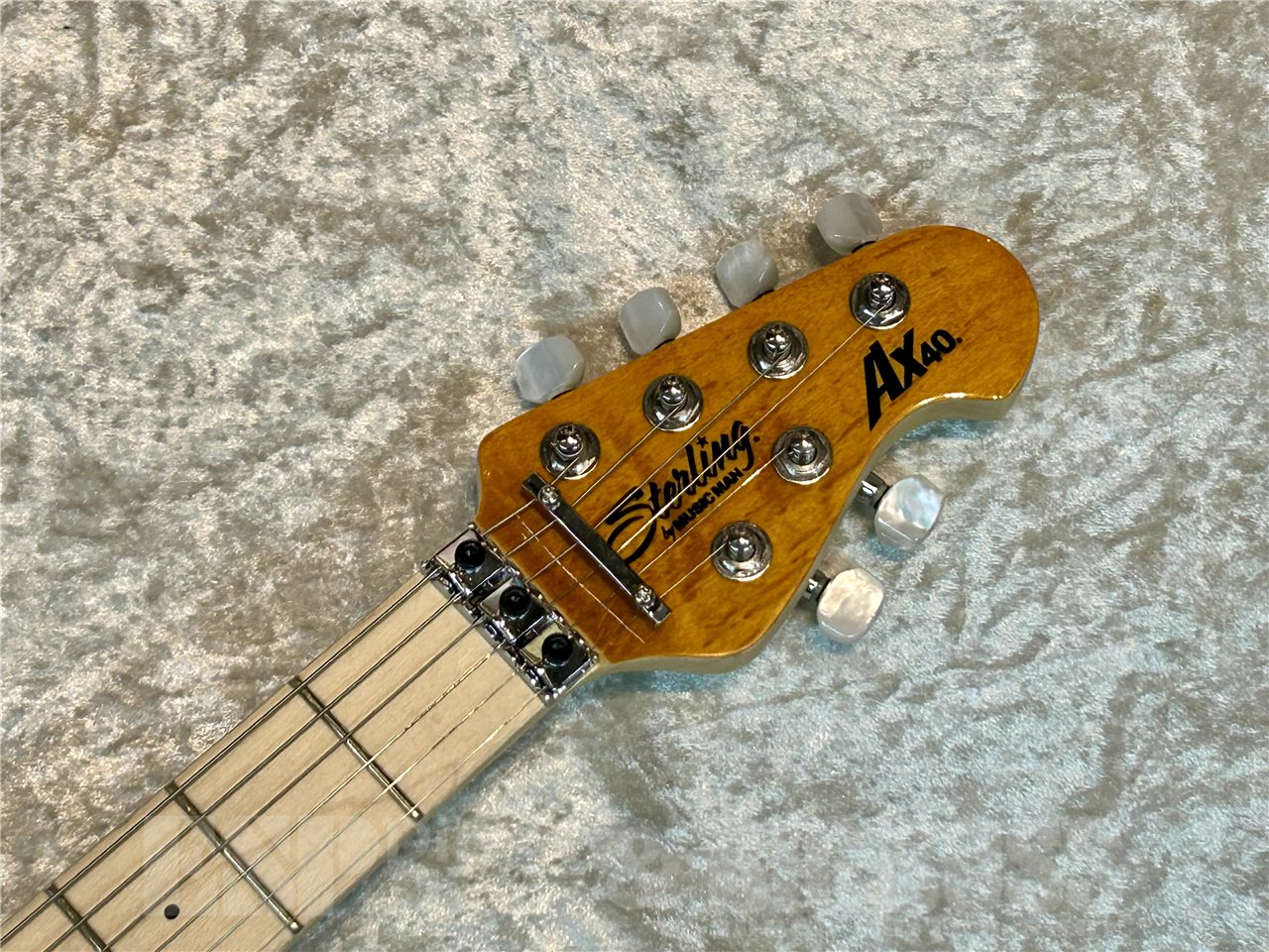 【即納可能】Sterling by MUSICMAN (スターリン バイ ミュージックマン) AX40 (Trans Gold) 広島店 - 4