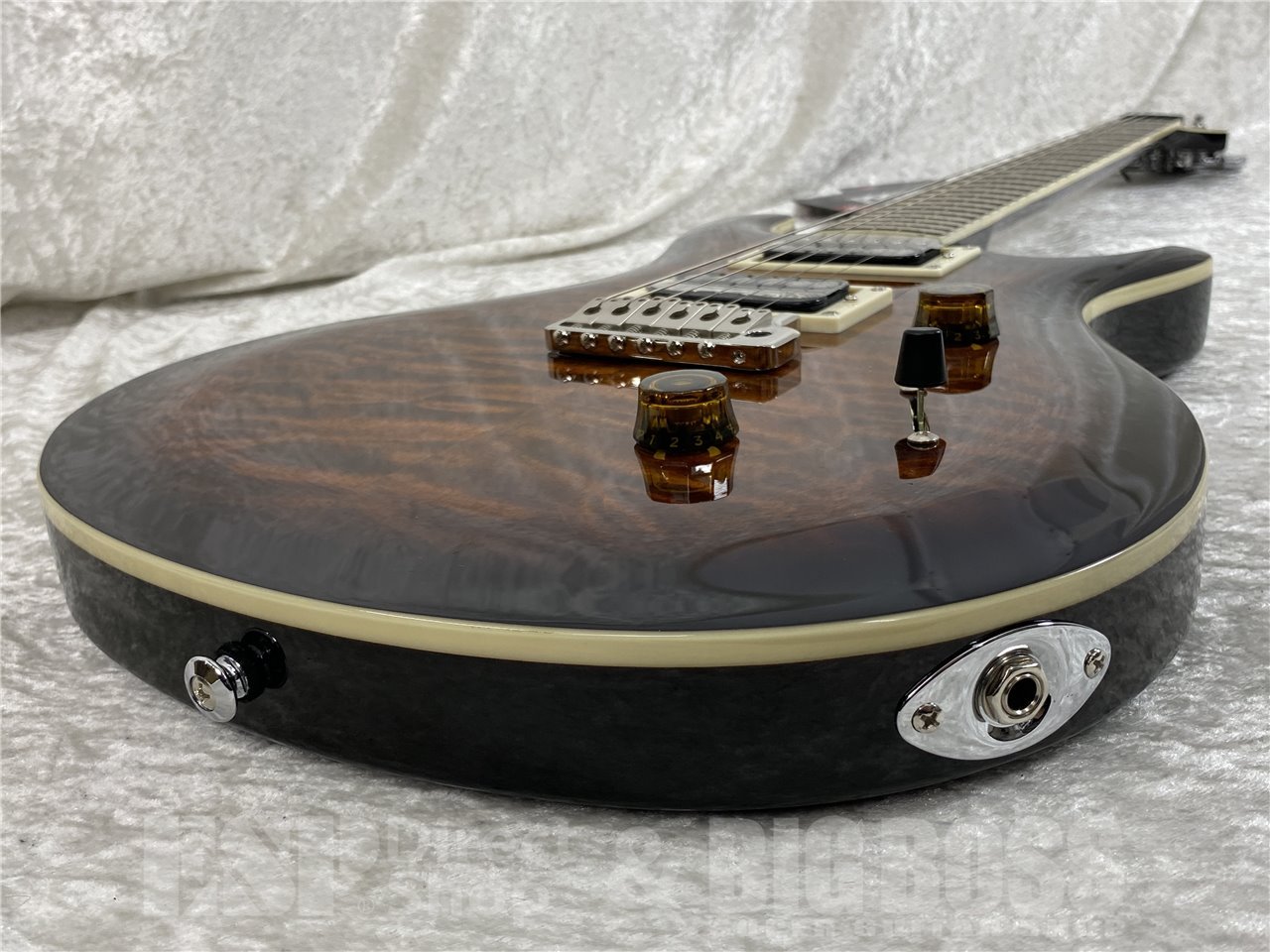 【即納可能】Paul Reed Smith(PRS/ポールリードスミス) SE Custom 24 Quilt Package / Black Gold Sunburst (2025年製) お茶の水駅前店 (東京) - 4