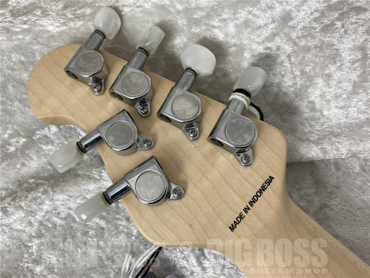 【即納可能】Sterling by MUSICMAN(スターリン バイ ミュージックマン) AXIS AX40-TGO-M / Trans Blue お茶の水駅前店(東京) - 10