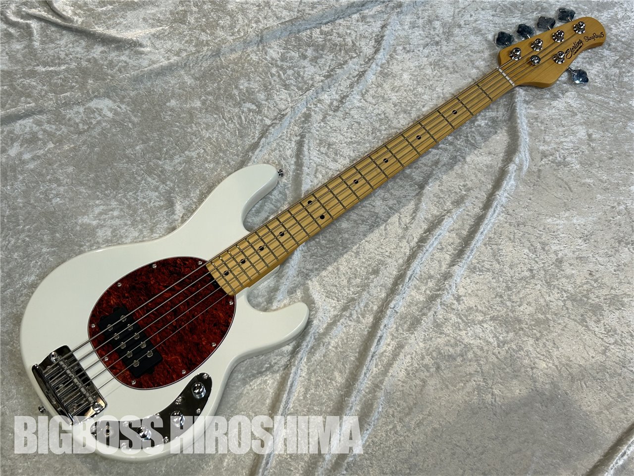 【即納可能】Sterling by MUSIC MAN RAY25CA / Olympic White 広島店【大決算SALE開催中｜3月31日(月)まで】