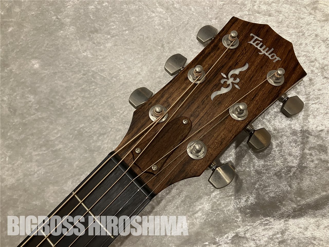 【即納可能】Taylor(テイラー) 414ce Rosewood V-Class 広島店【大決算SALE開催中｜3月31日(月)まで】