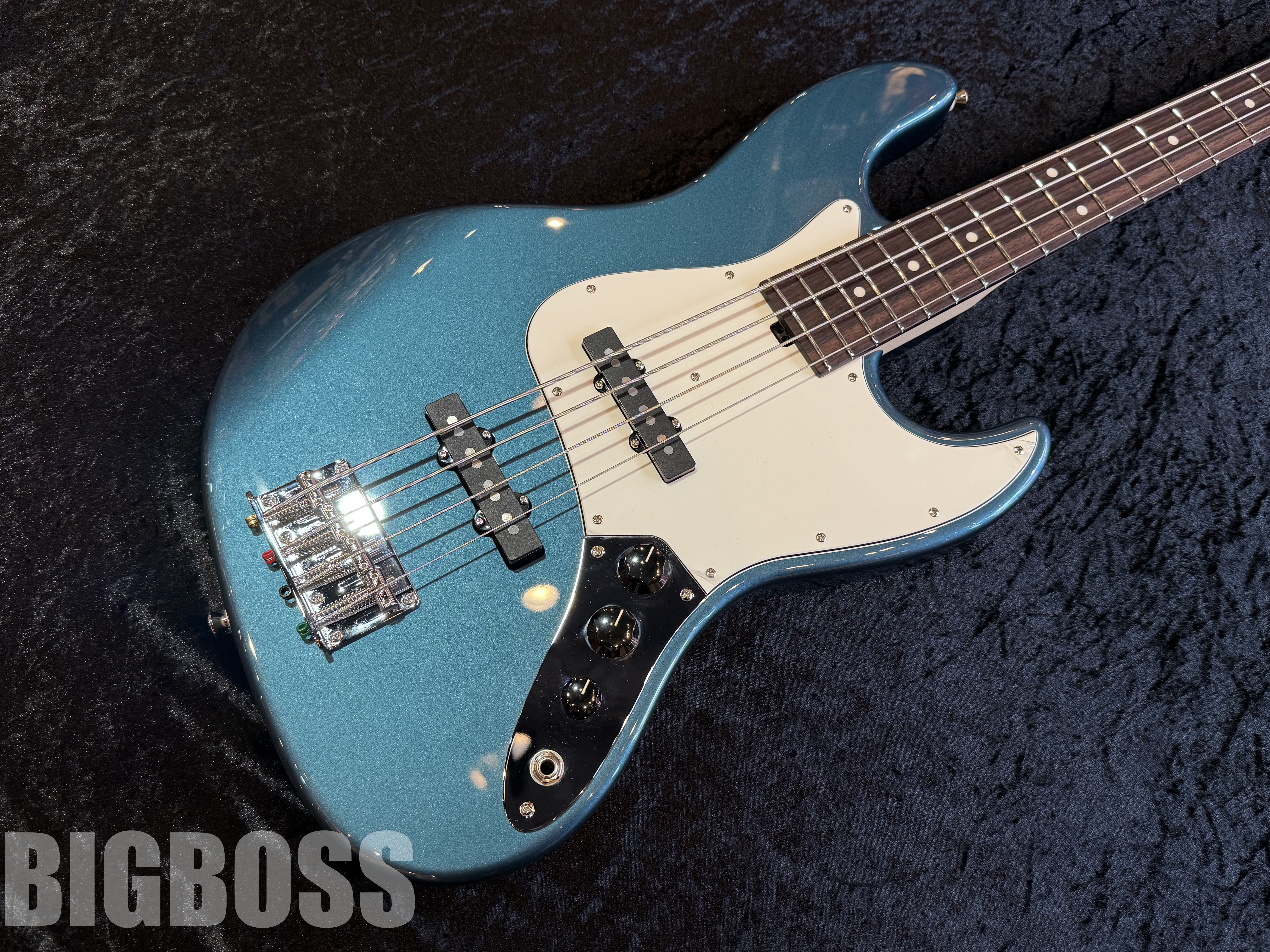 【即納可能】Three Dots Guitars JB Alder/Rosewood 【Vintage Blue Metallic】　福岡店