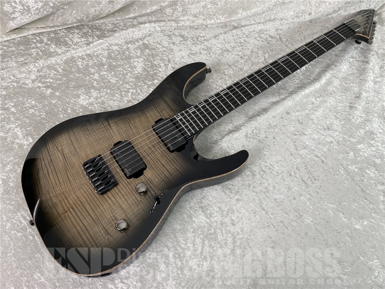 【即納可能】ESP(イーエスピー) M-II CTM NT/FM (Charcoal Burst w/White Pearl Black) お茶の水駅前店(東京)