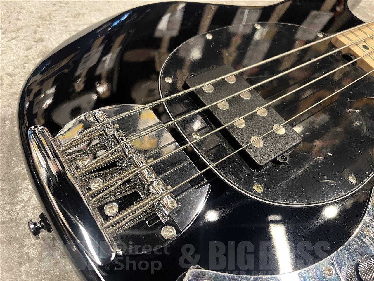 【即納可能】Sterling by MUSIC MAN(スターリンバイミュージックマン)SUB Series StingRay Ray 4(Black) 名古屋店 - 3