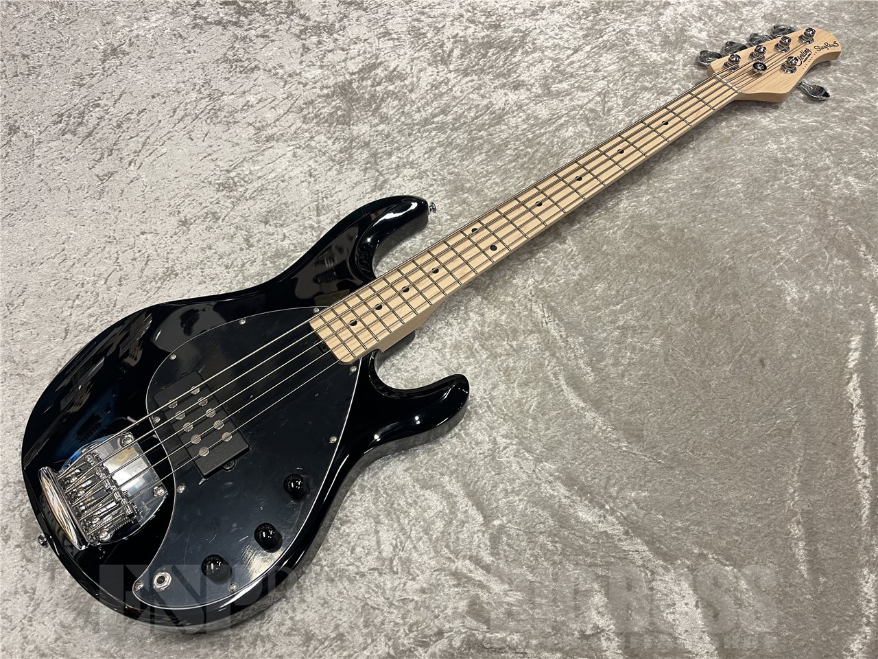 【即納可能】Sterling by MUSIC MAN（スターリンバイミュージックマン）SUB Series StingRay Ray 5（Black）　名古屋店