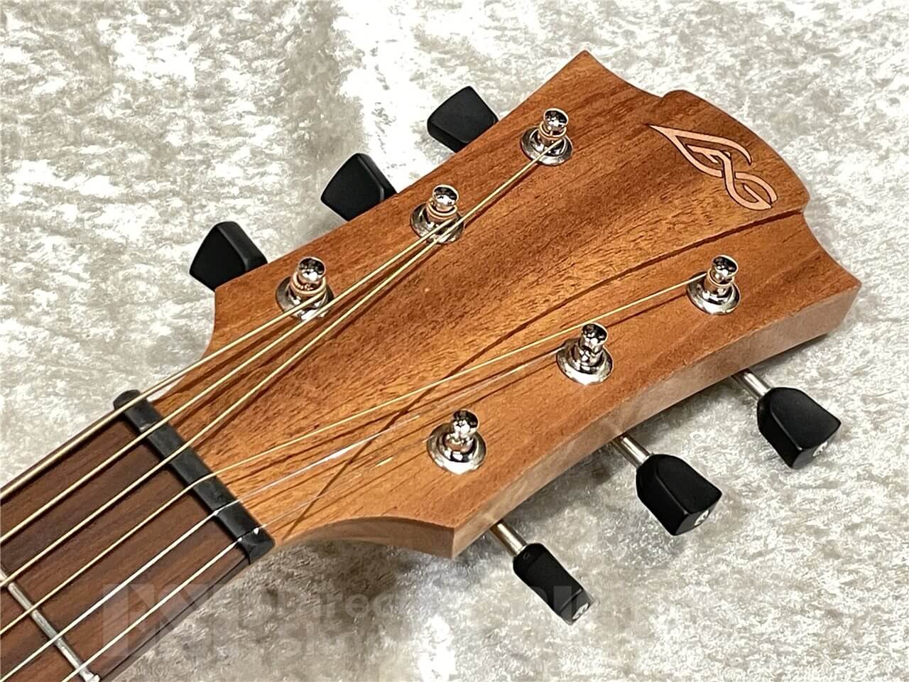 【即納可能】LAG Guitars（ラグギターズ）T70DCE（Natural）　名古屋店