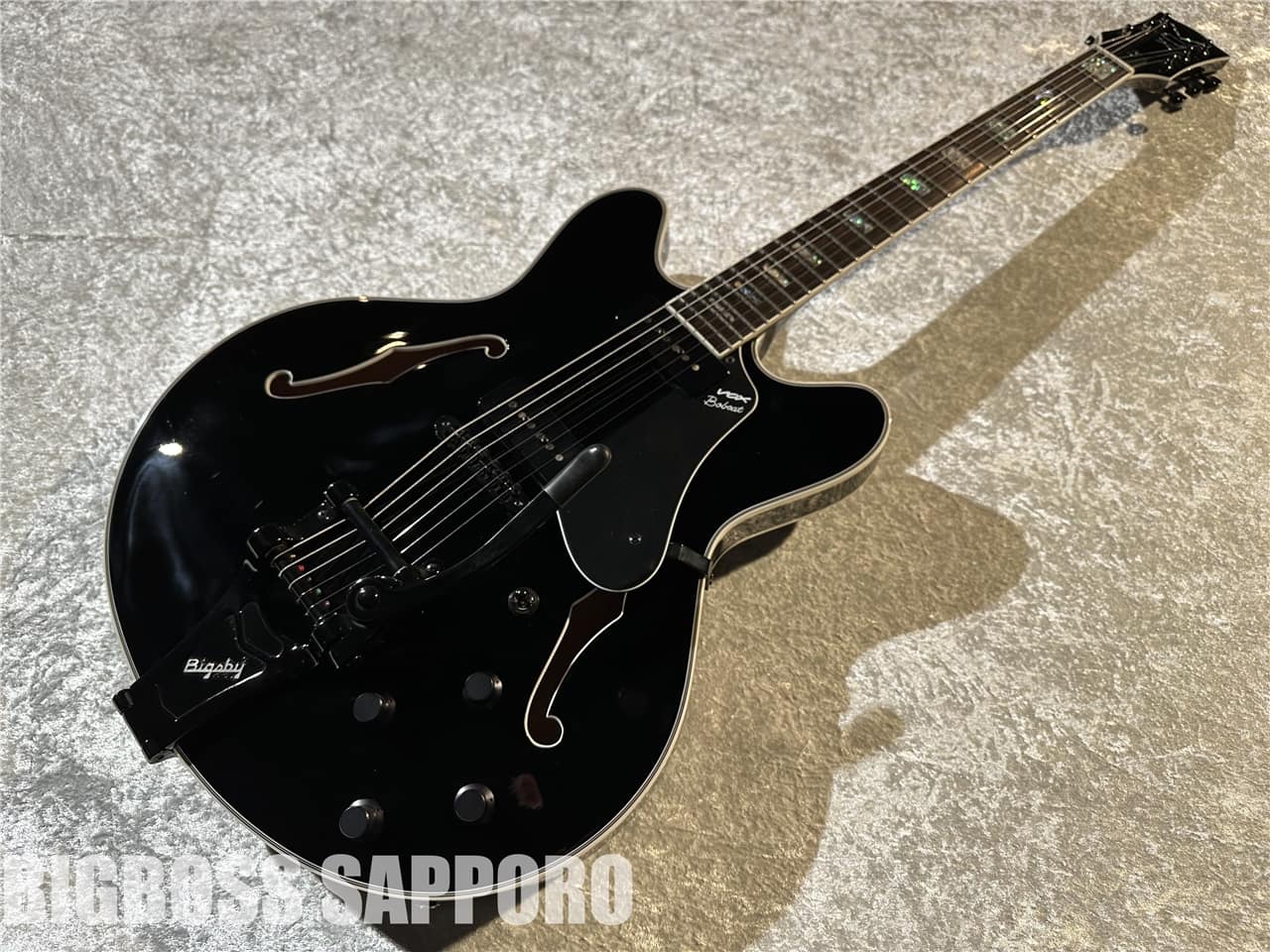 【即納可能】VOX(ヴォックス) BOBCAT V90 Bigsby (JET BLACK) 札幌店