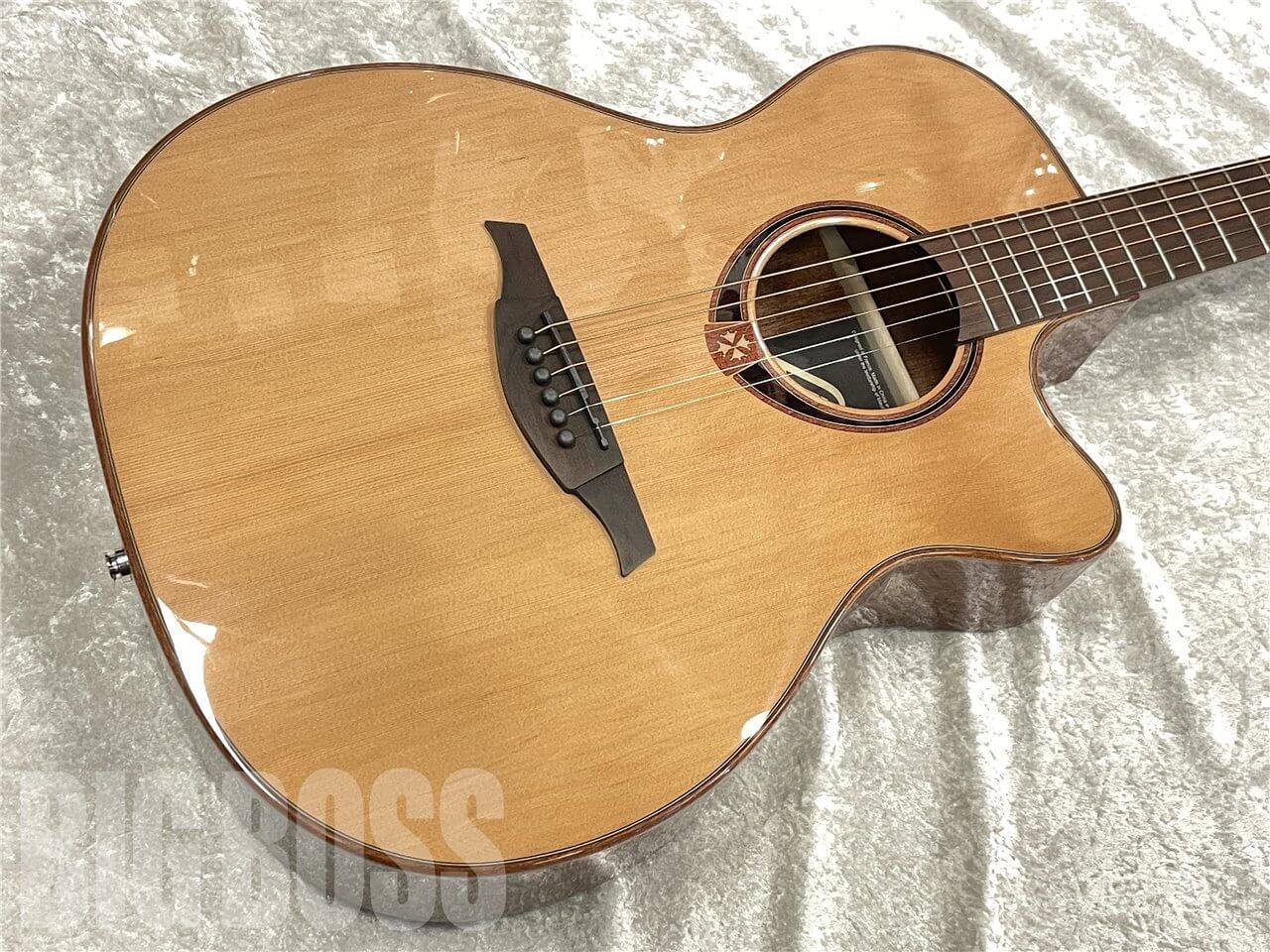 【即納可能】LAG Guitars（ラグギターズ） T118ACE（Natural）　名古屋店