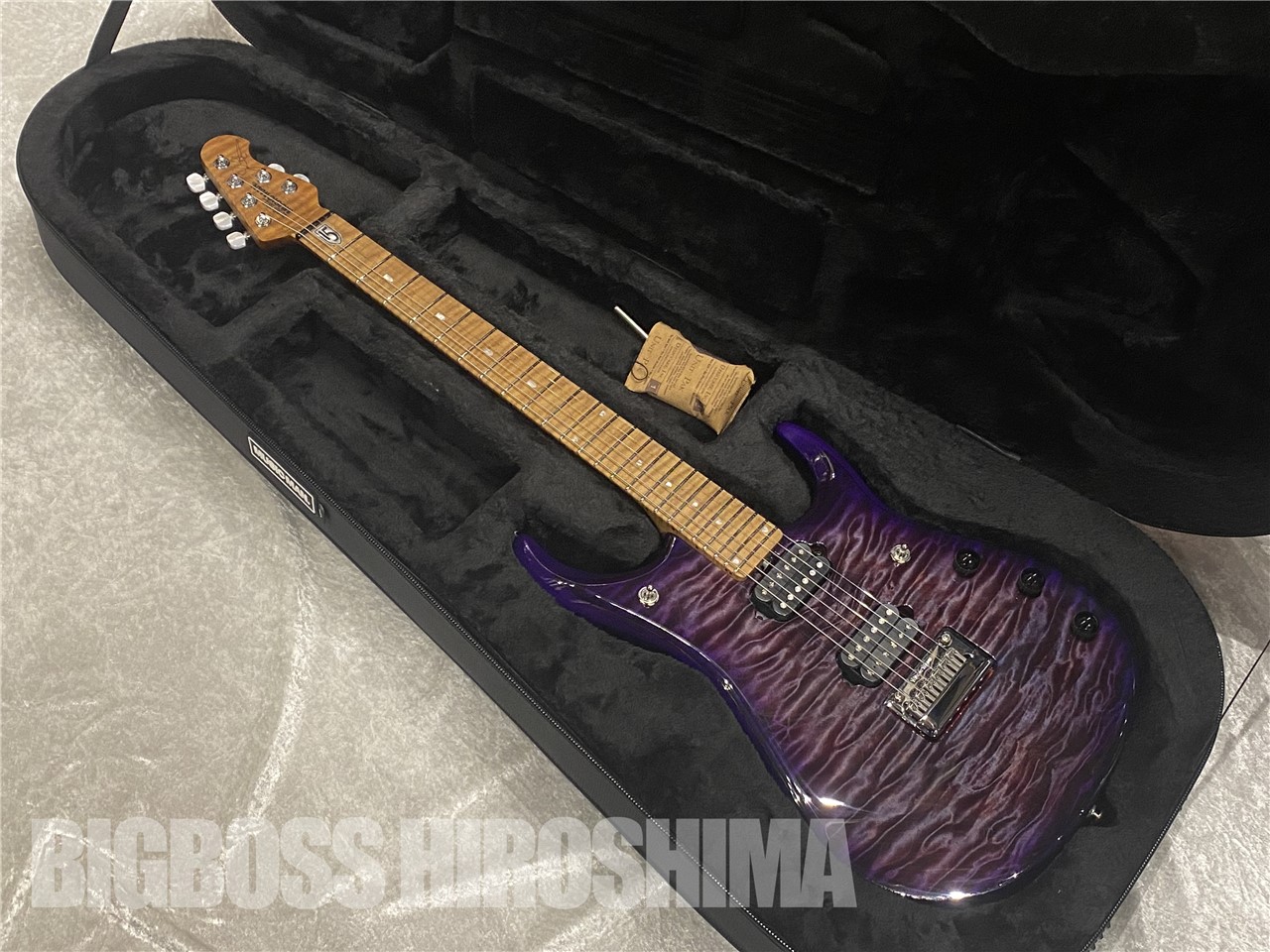 【中古品/即納可能】ERNIEBALL MUSICMAN(ミュージックマン) JP15-6strings Quilt Top (Purple Nebula) 広島店