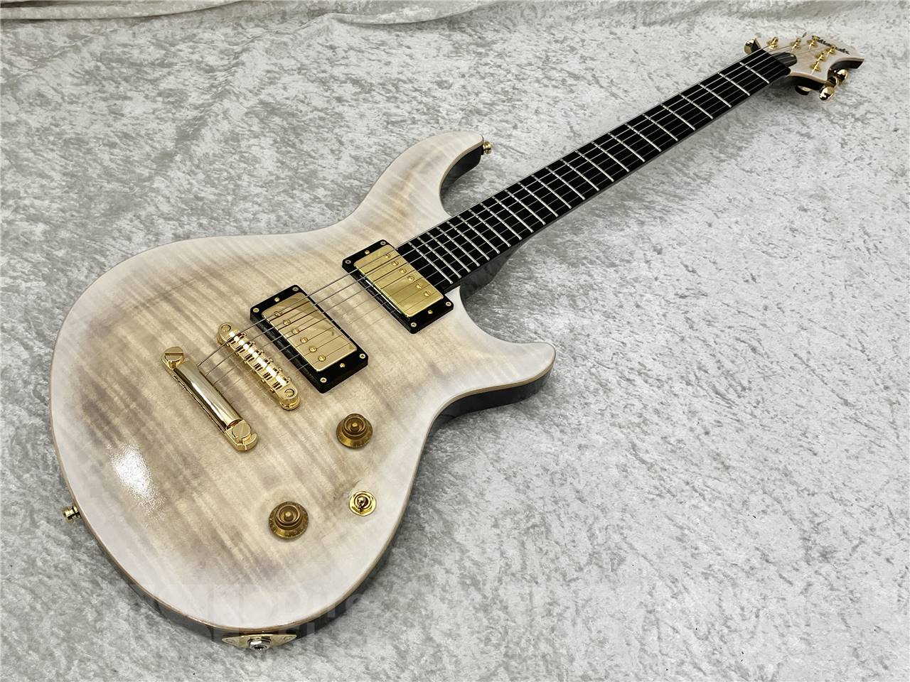 【即納可能】EDWARDS(エドワーズ) E-MYSTIQUE / See Thru White Sunburst お茶の水駅前店・別館