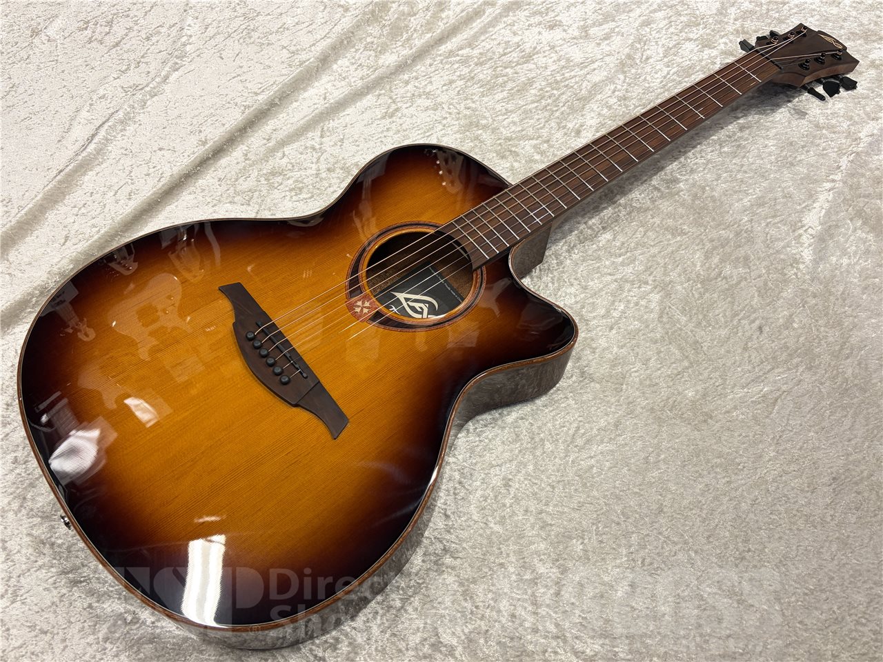 【即納可能】LAG Guitars（ラグギターズ）T118ASCE（Brown Shadow）　名古屋店