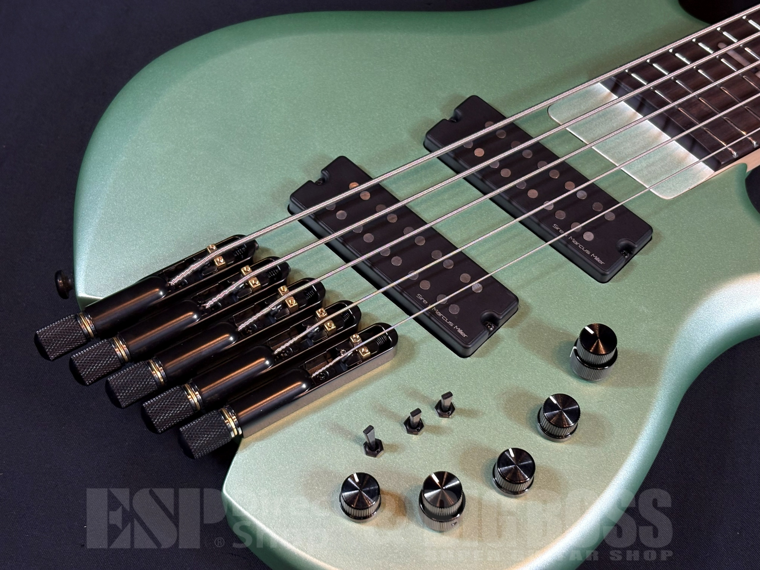 【即納可能】Sire Marcus Miller M6 5-String Headless Surf Green Metallic Satin 大阪店 - 7