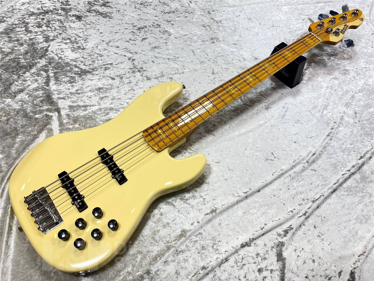 【即納可能】Markbass MAK-B/GV5/C-M CREAM GWS
