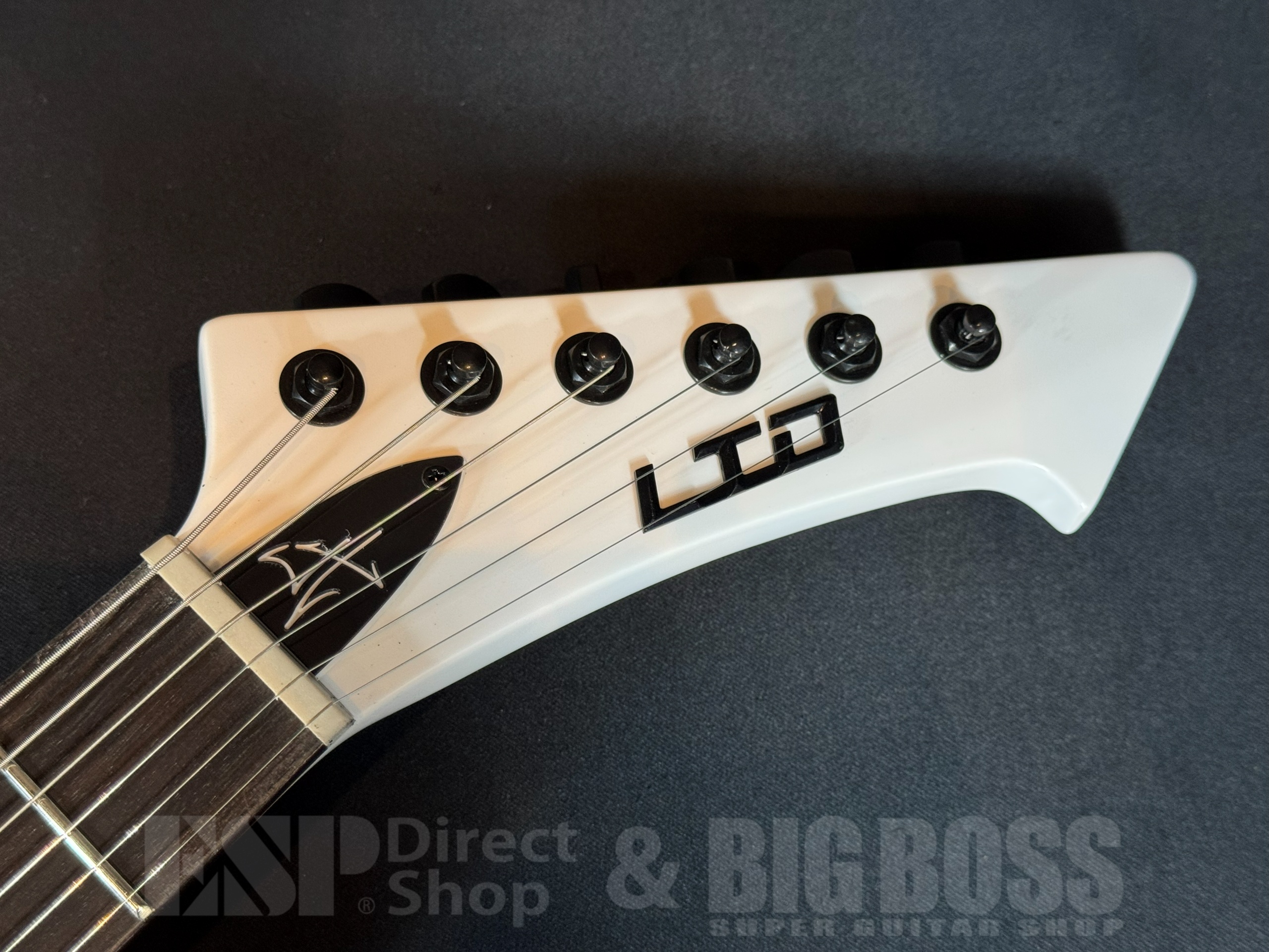 【即納可能】LTD(エルティーディー) SNAKEBYTE / Snow White (METALLICA James Hetfieldモデル) 大阪店 - 5