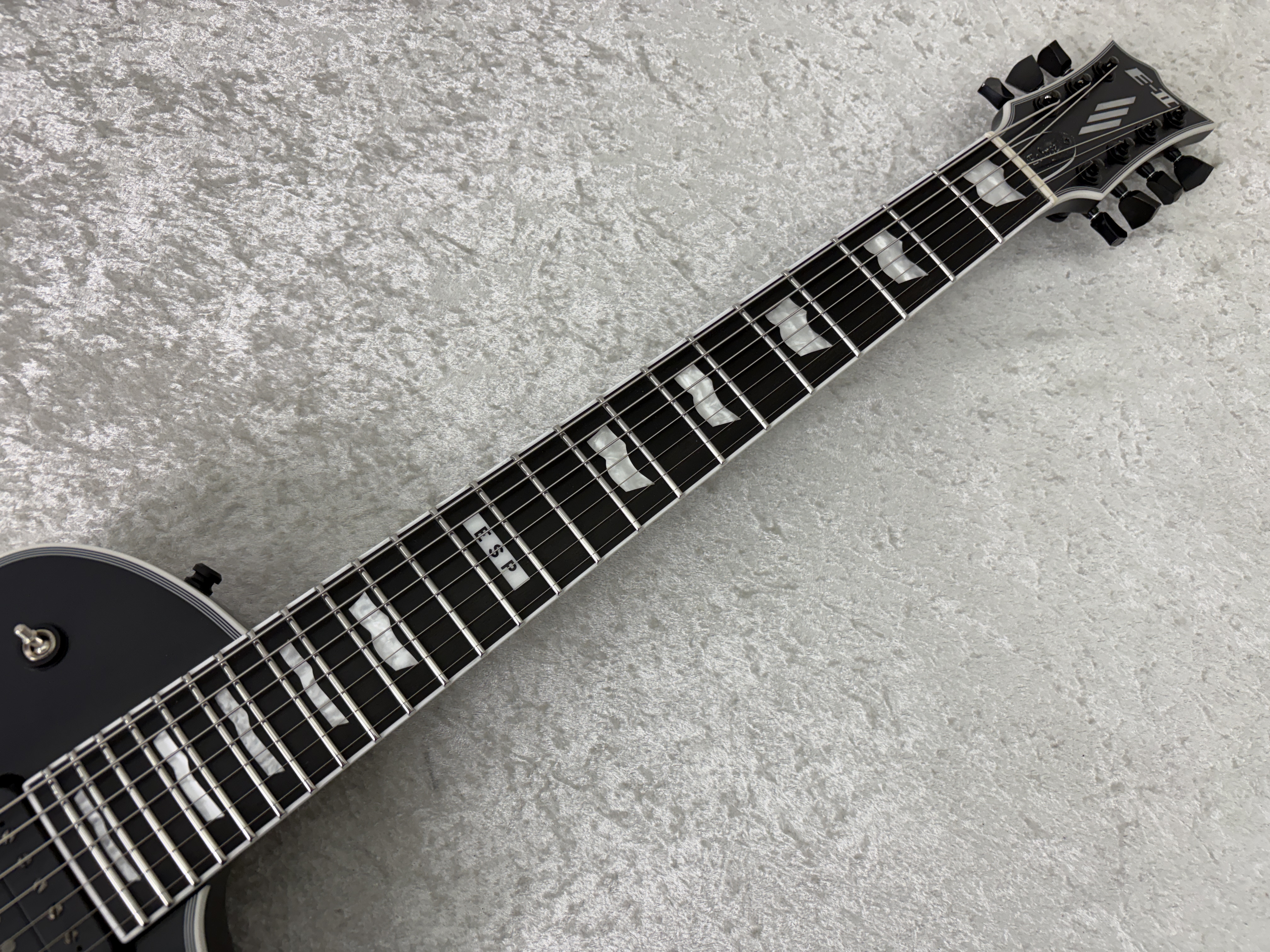 【即納可能】E-II(イーツー) EC-7 ET / Black Satin お茶の水駅前店(東京) - 3