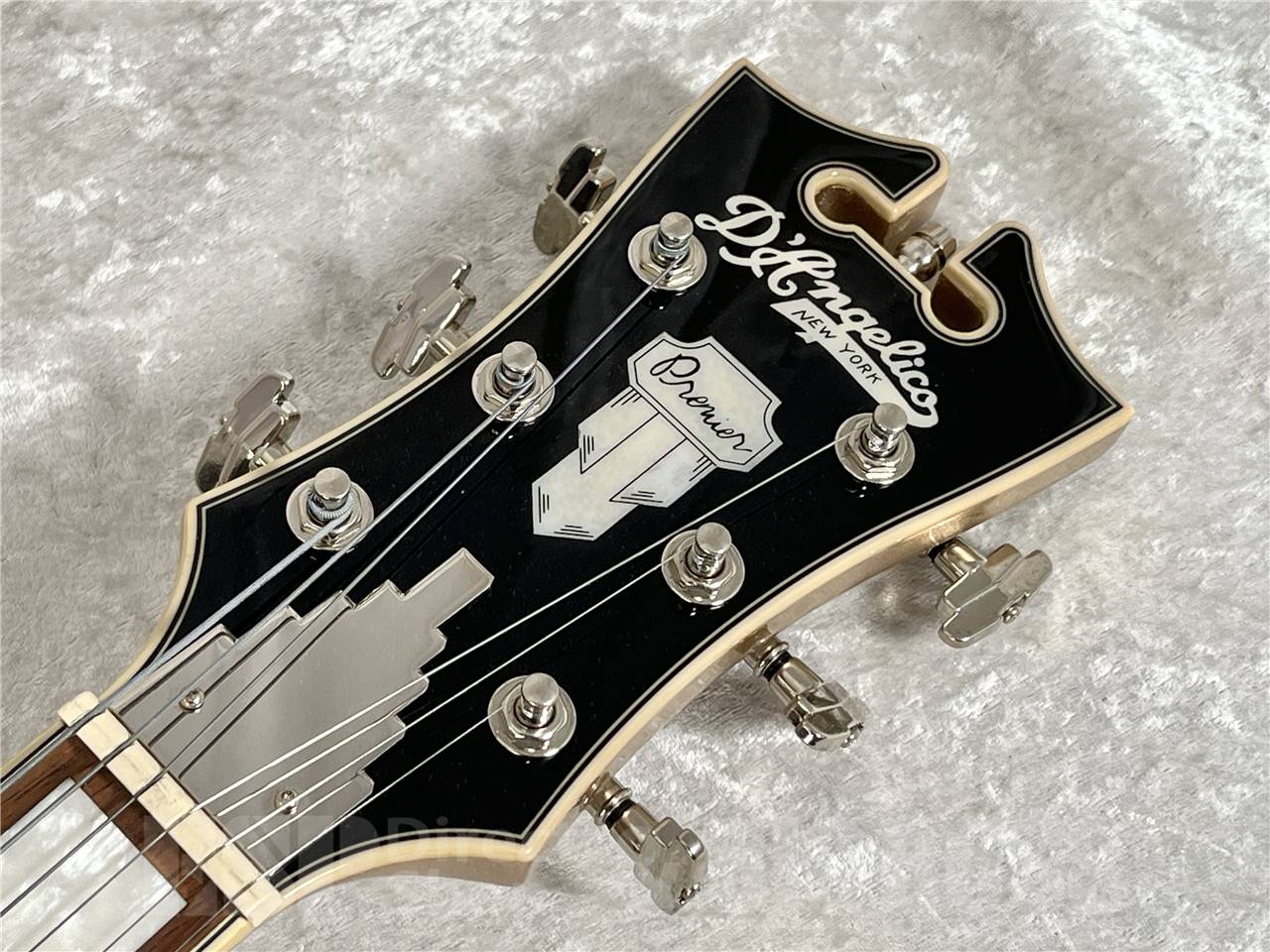 【即納可能/チョイキズ特価】D'Angelico(ディアンジェリコ) Premier DC Desert Gold お茶の水駅前店・別館 - 6