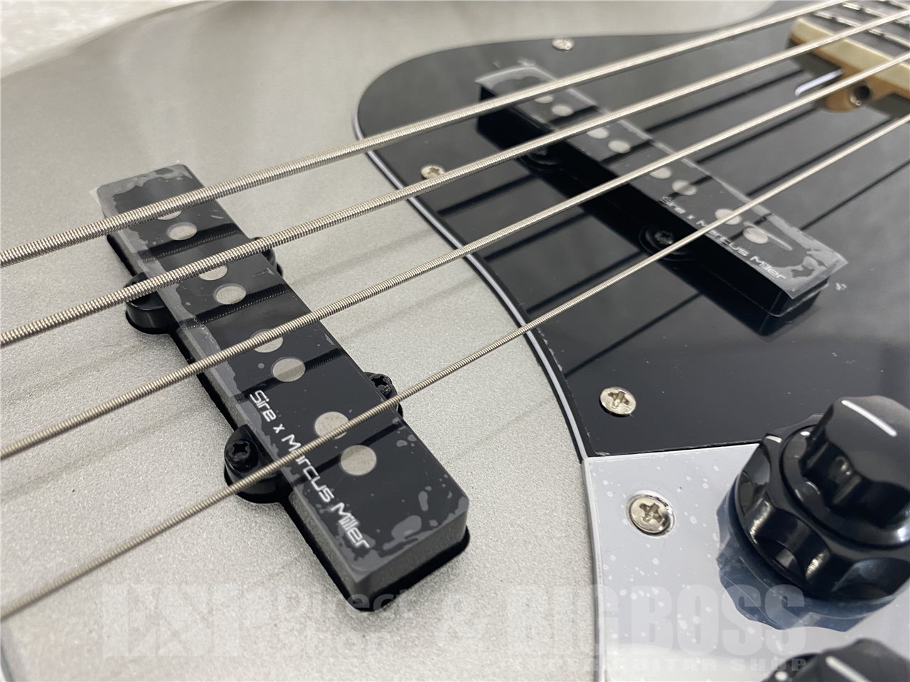 【即納可能】Sire(サイアー) Marcus Miller V7 New Gen 4-String / Mercury お茶の水駅前店(東京) - 6