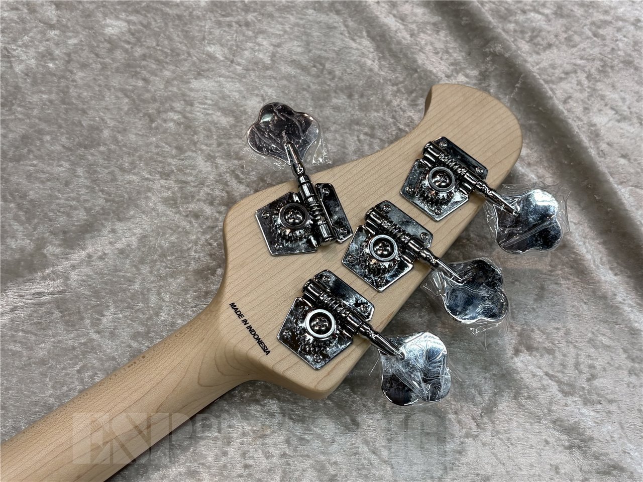 【即納可能】Sterling by MUSIC MAN SUB RAY4 (Walnat Satin) 広島店 - 8