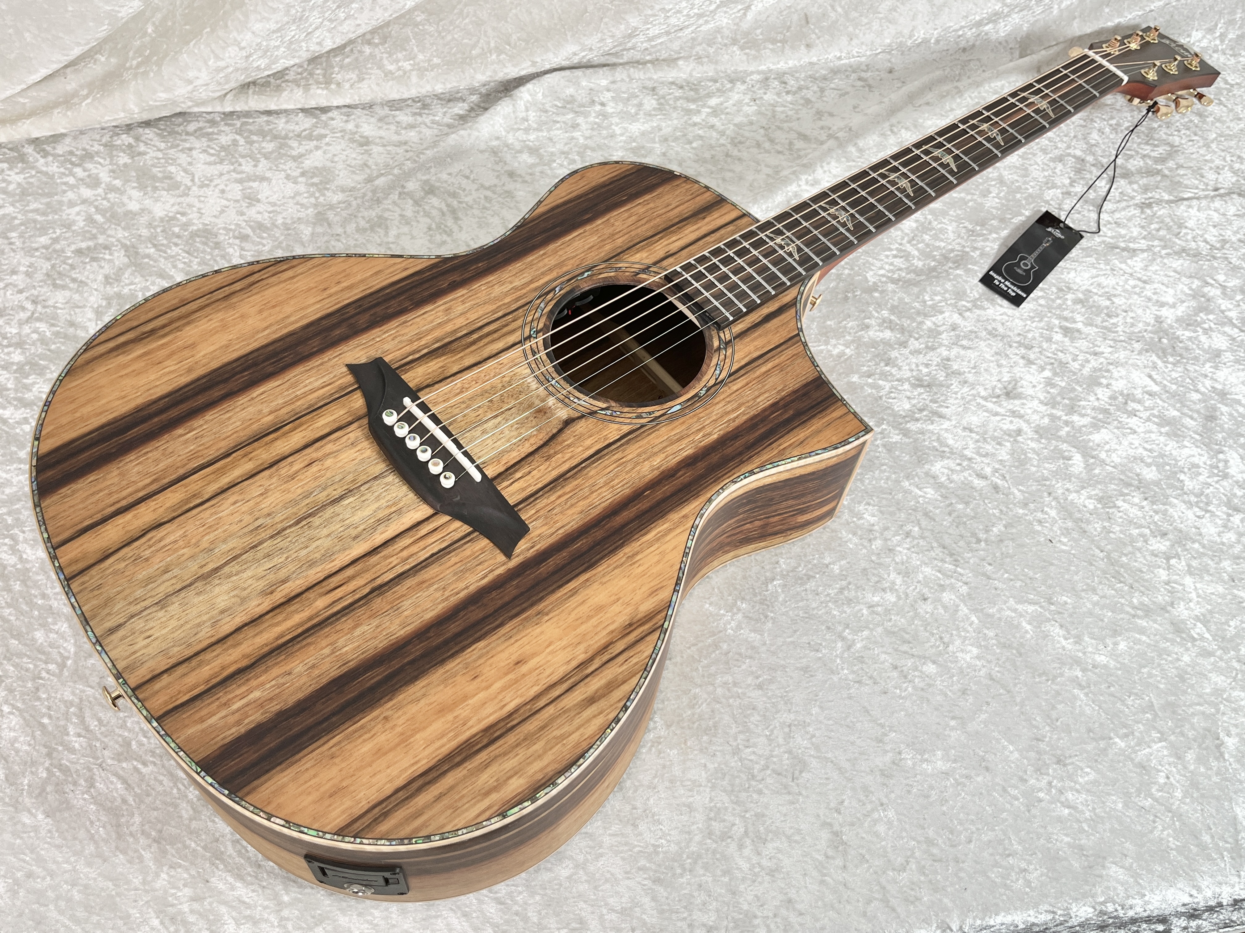 【即納可能】Bromo BAR4GCE  ( エレクトリックアコースティックギター) お茶の水駅前店・別館