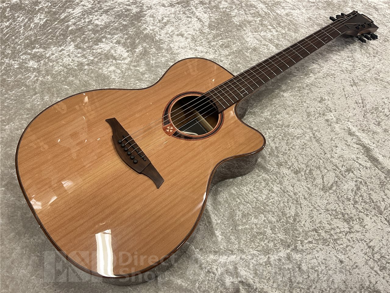 【即納可能】LAG Guitars（ラグギターズ）T118ACE（Natural）　名古屋店