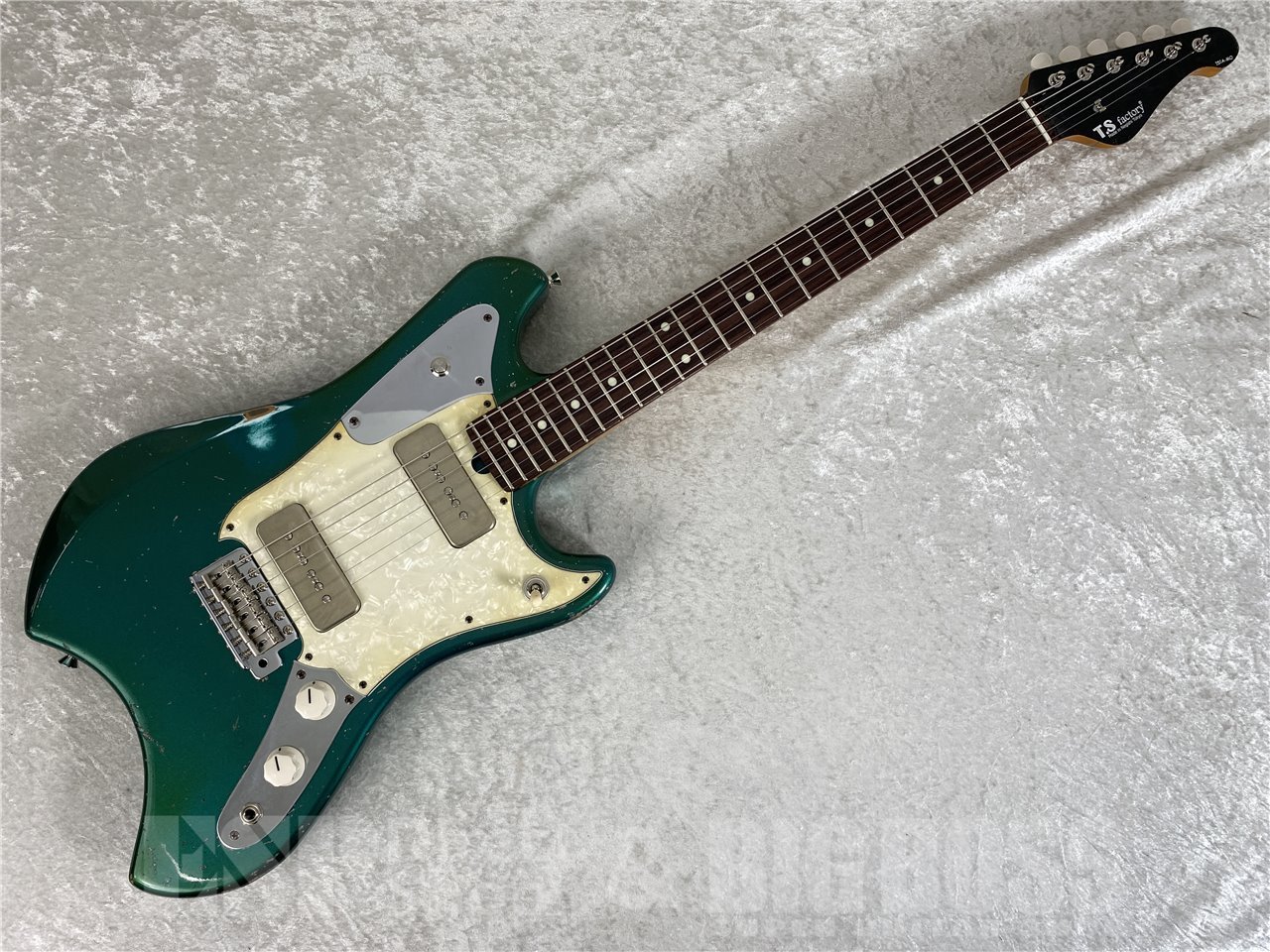 【即納可能】T.S factory(ティーエス ファクトリー) 151A-MO P90 2026/04 #018 (Green Metallic) お茶の水駅前店 (東京) - 2