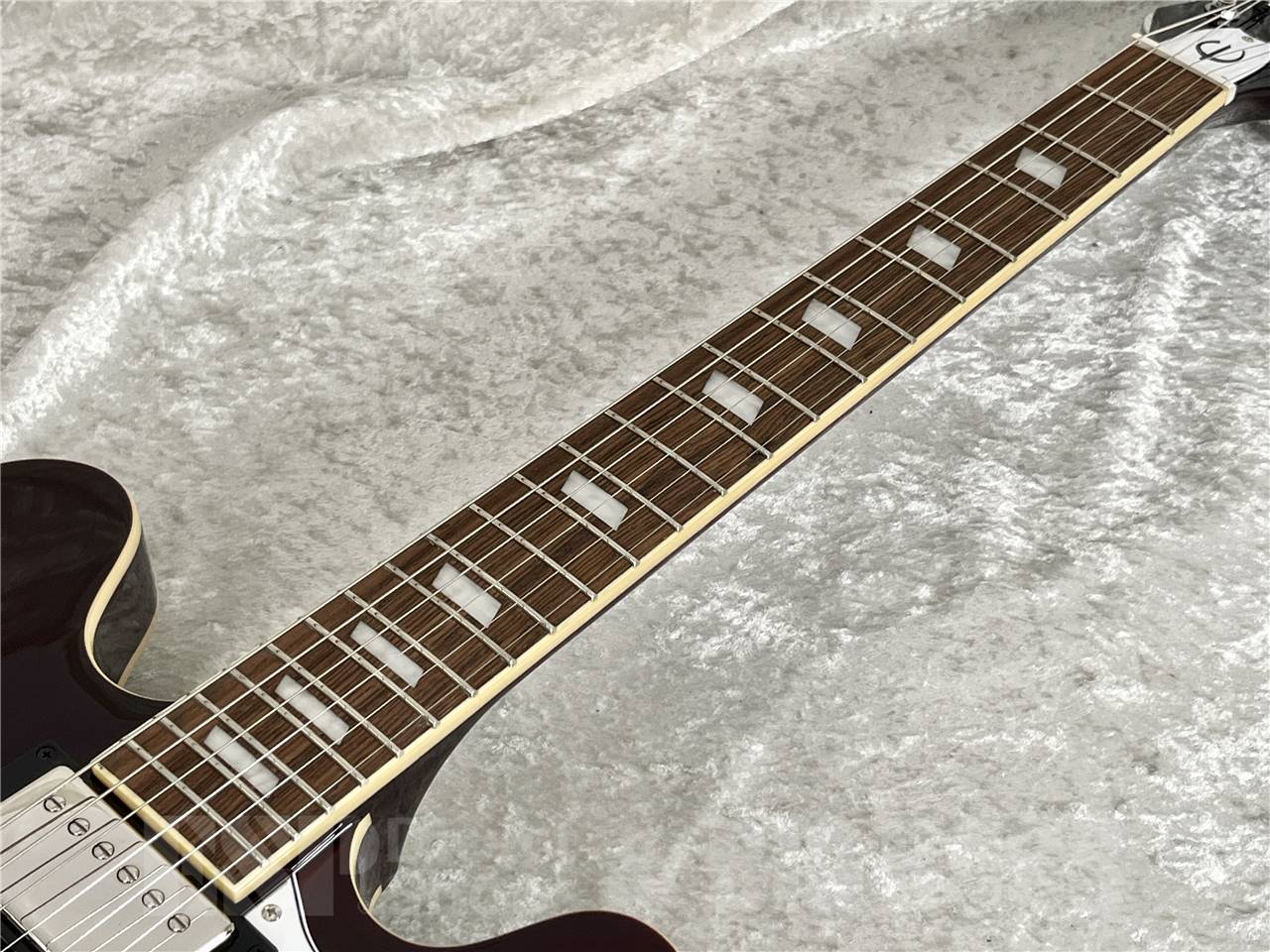 【即納可能】Epiphone ( エピフォン ) Noel Gallagher Riviera/Dark Wine Red  (セミアコースティックギター) お茶の水駅前店・別館 - 5