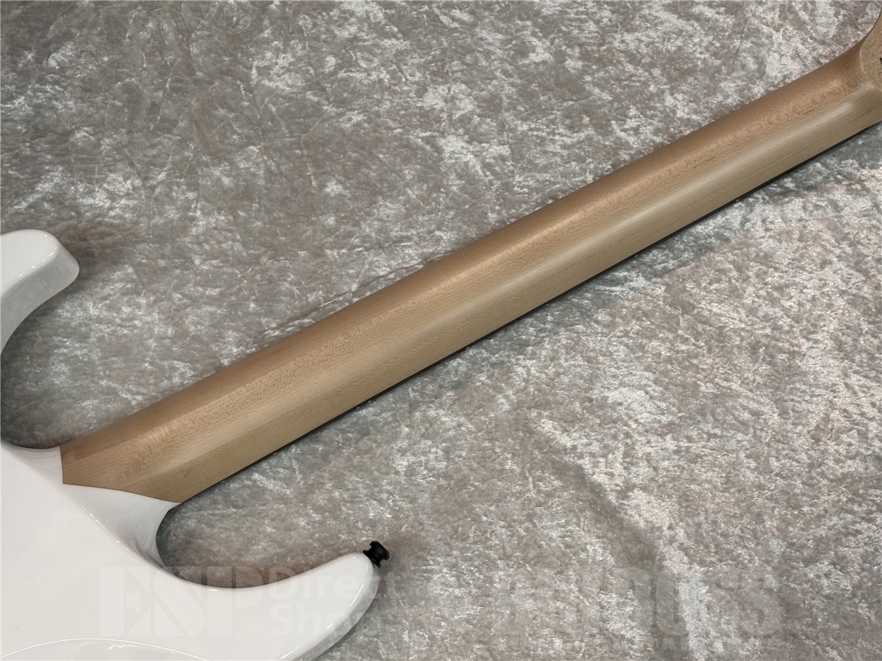 【即納可能】E-II(イーツー) M-II NECK THRU (Snow White) 広島店 - 7