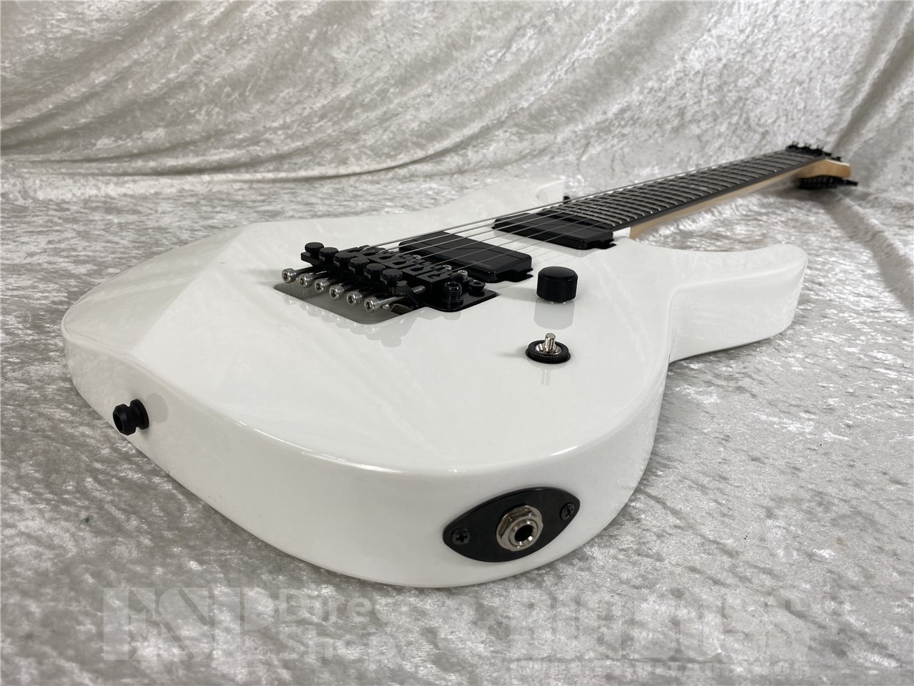 【即納可能】E-II(イーツー) M-II Neck Thru / Snow White お茶の水駅前店(東京) - 4