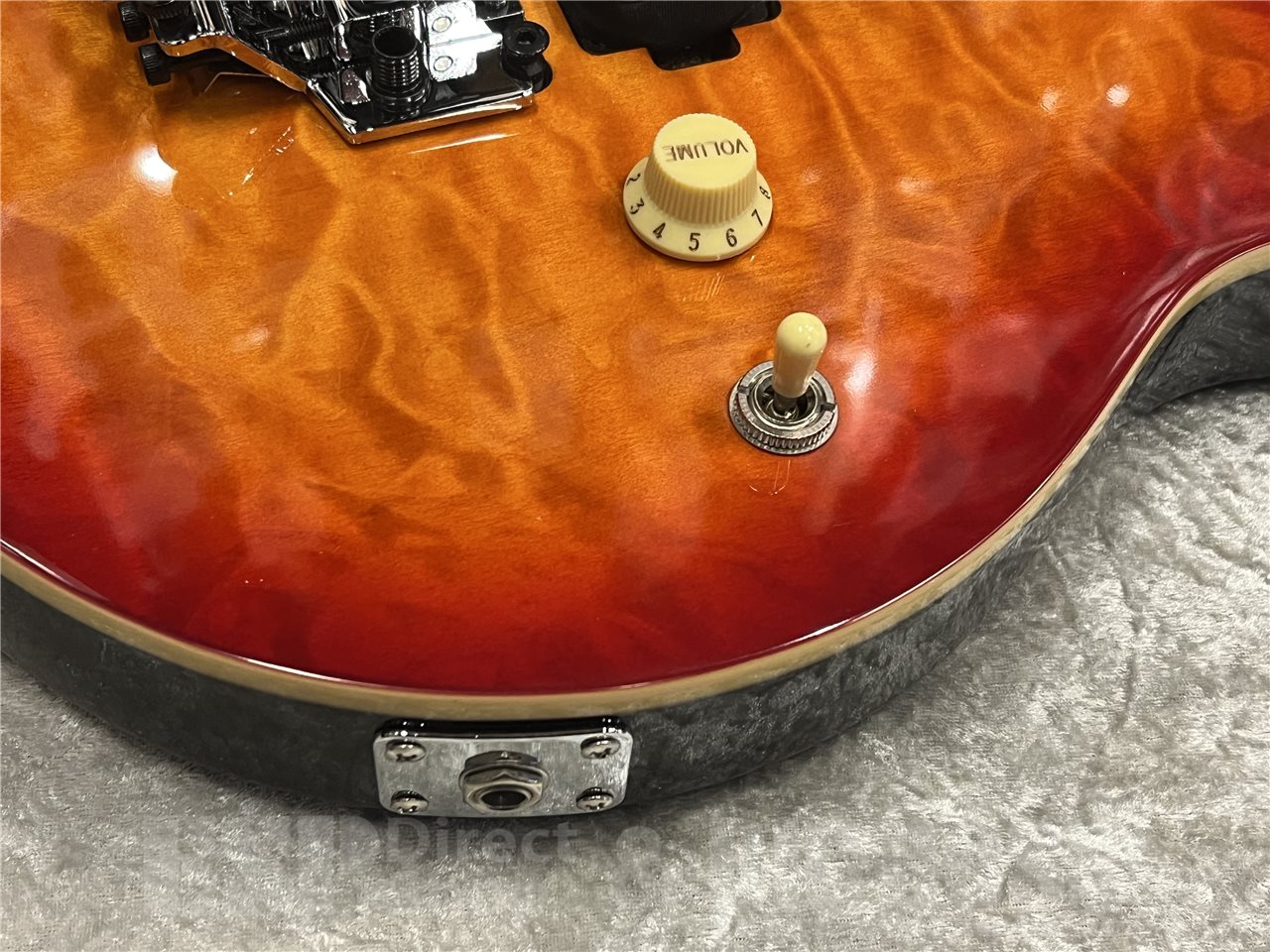 【即納可能】Sterling by MUSIC MAN（スターリンバイミュージックマン）Axis AX50 Quilted Maple（Lava Burst）　名古屋店 - 4