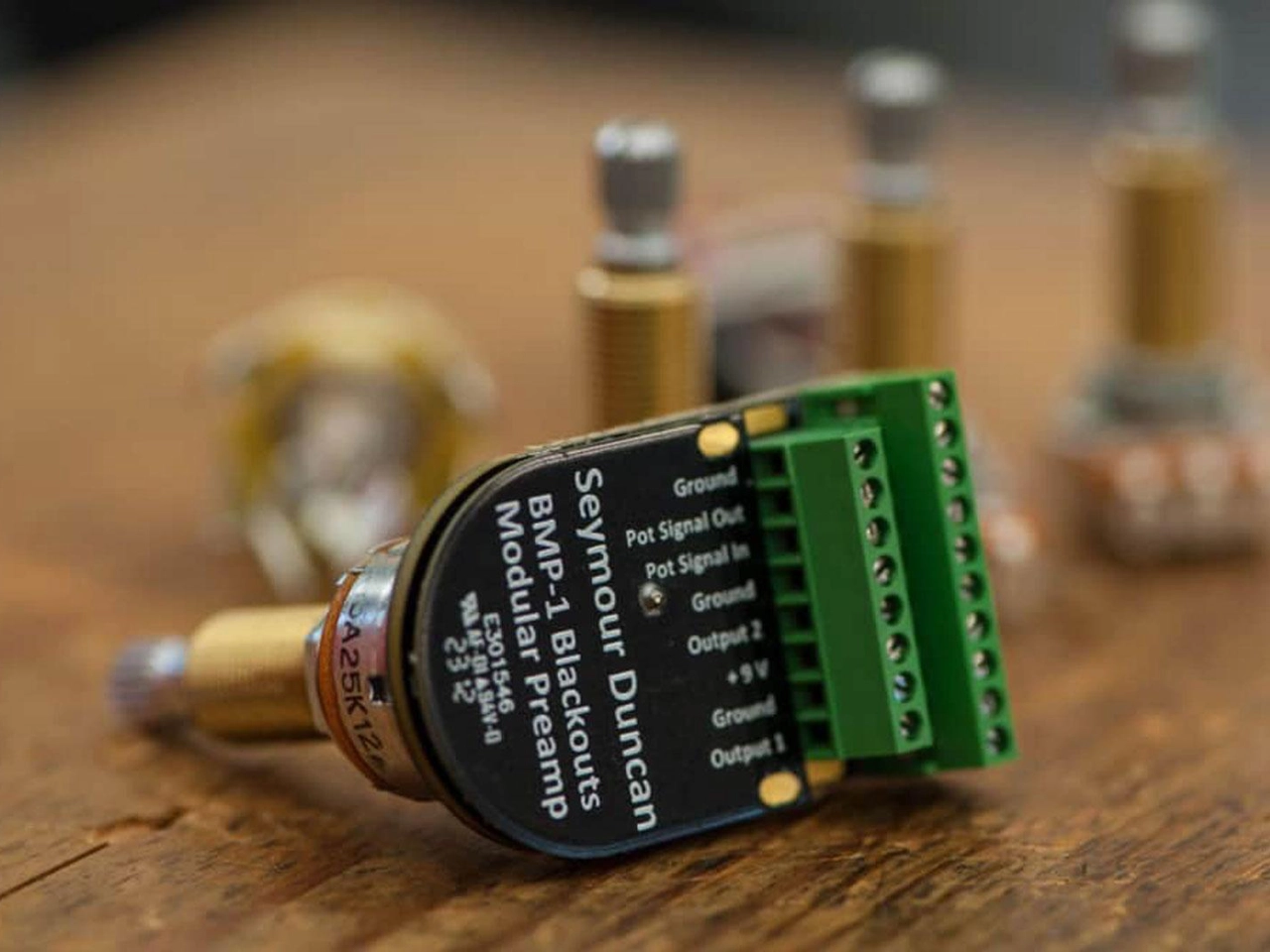 Seymour Duncan(セイモアダンカン) BMP-1L (Long Shaft) | Blackouts® Preamp