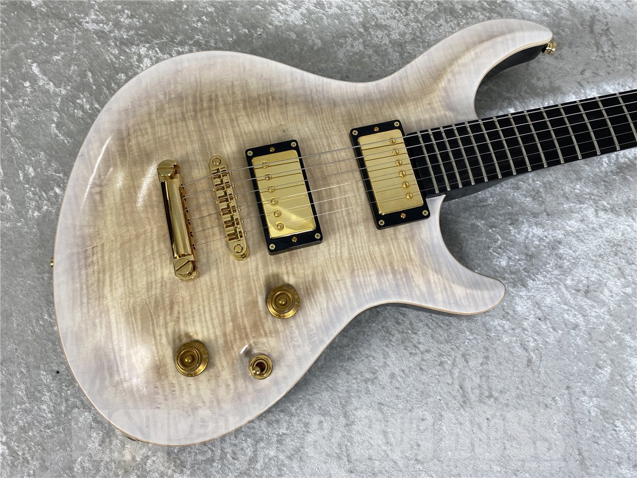 【即納可能】EDWARDS(エドワーズ) E-MYSTIQUE / See Thru White Sunburst お茶の水駅前店(東京) - 3