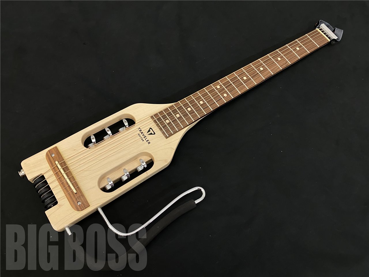 夏セール[極美品] TRAVELER GUITAR Ultra Light Bass コンパクトなトラベルベース [QI596] その他