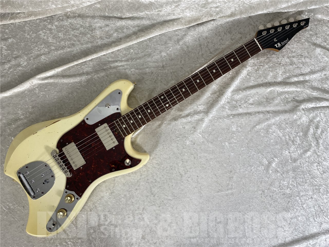 【即納可能】T.S factory(ティーエス ファクトリー) 151A-MO P90 2026/05#022 (Vintage White) お茶の水駅前店 (東京) - 2