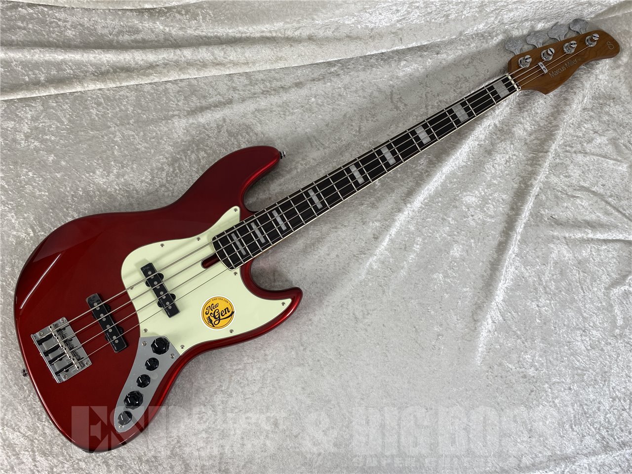 【即納可能】Sire(サイアー) Marcus Miller V7 New Gen 4-String (V7 Alder-4) / Candy Apple Red お茶の水駅前店(東京) - 2