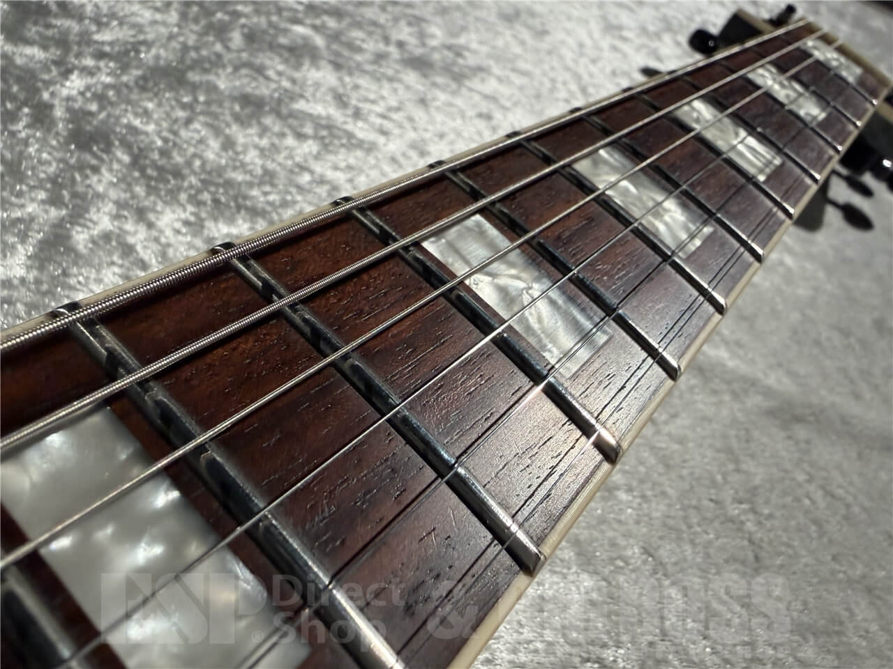 【即納可能/お客様委託中古品】Epiphone(エピフォン) Limited Edition Flying V Custom Ebony w/Black Parts 札幌店 - 4