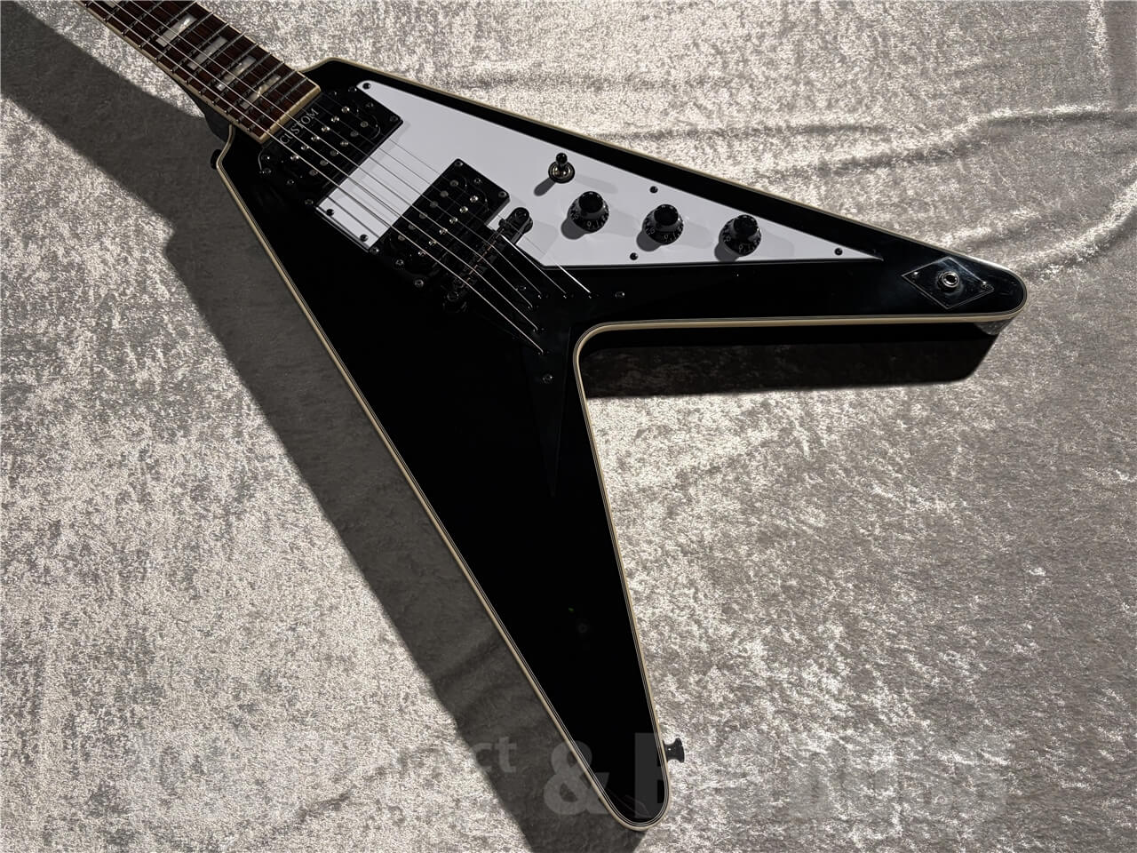 【即納可能/お客様委託中古品】Epiphone(エピフォン) Limited Edition Flying V Custom Ebony w/Black Parts 札幌店 - 10