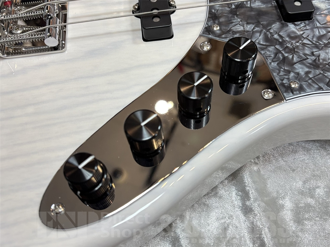 【即納可能】Kikuchi Guitars Hermes MV5 / Trans White GWS - 5