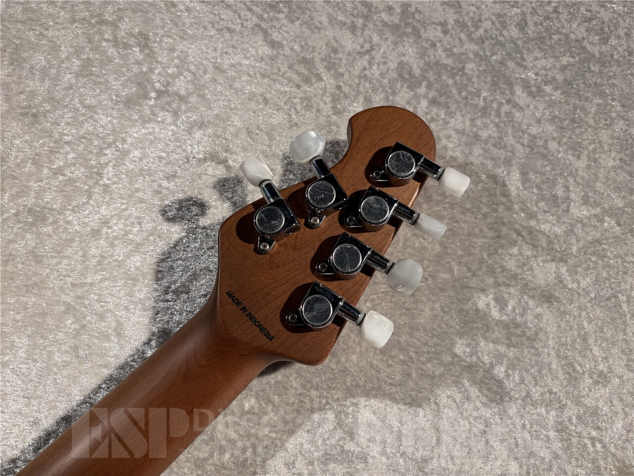 【即納可能】Sterling by MUSIC MAN(スターリン バイ ミュージックマン) Axis AX50 Quilted Maple (Lava Burst) 札幌店 - 8