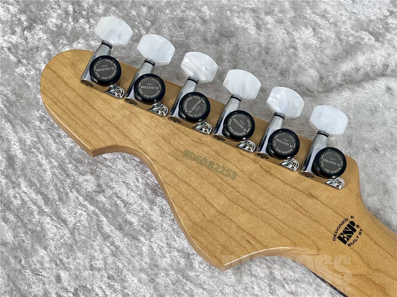 【即納可能】EDWARDS Platinum KARMASTER / See Thru Black (エレキギター) お茶の水駅前店・別館 - 10