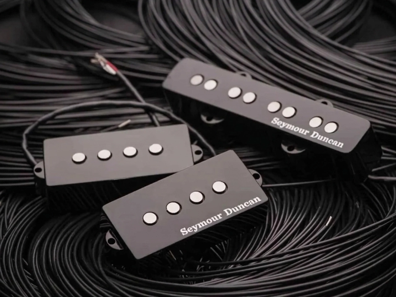 Seymour Duncan(セイモアダンカン) APJ-2 | Lightnin’ Rods™ PJ Set(ベース用ピックアップ)