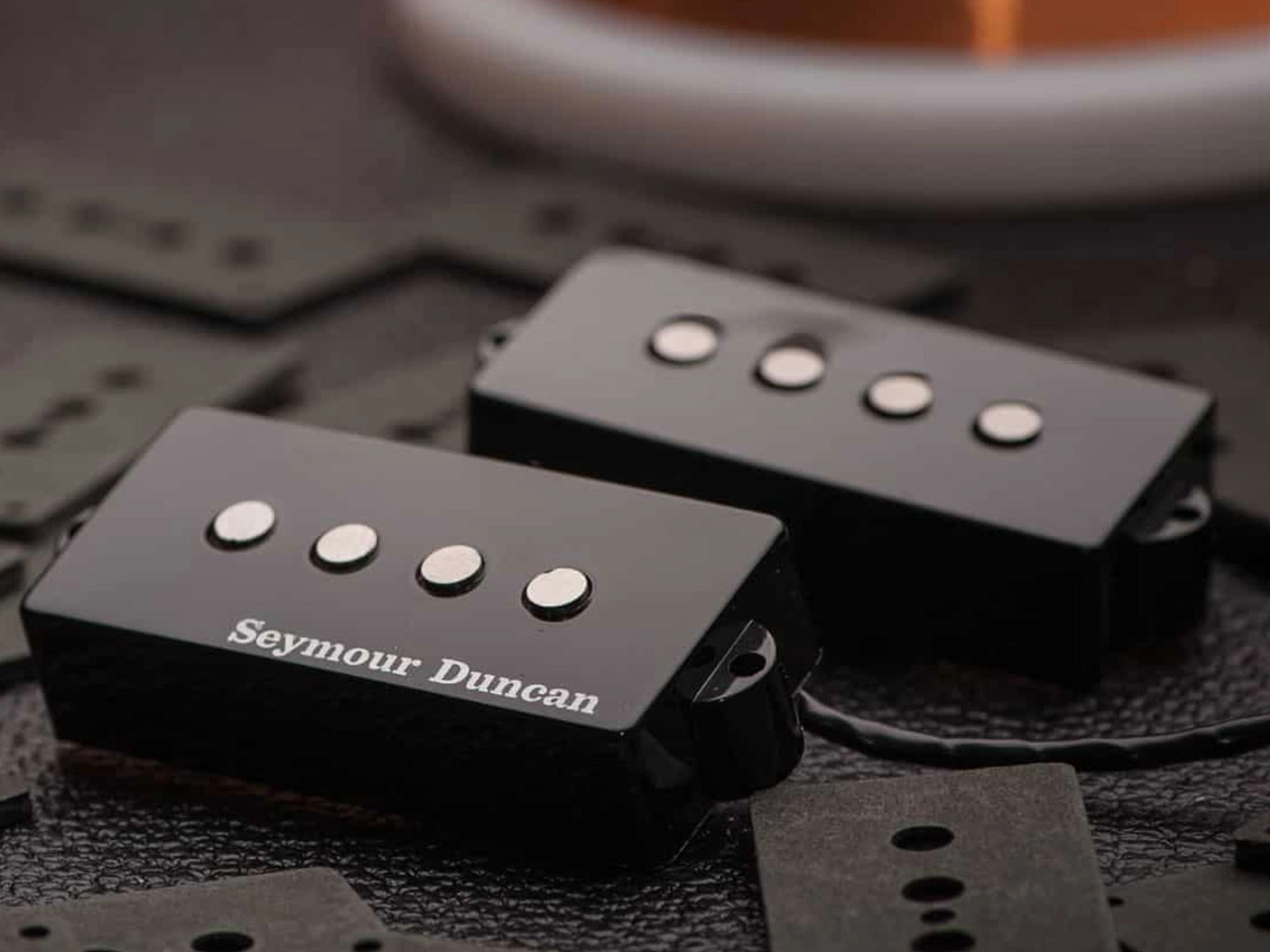 Seymour Duncan(セイモアダンカン) APB-2 | Lightnin’ Rods™ P-Bass(ベース用ピックアップ)