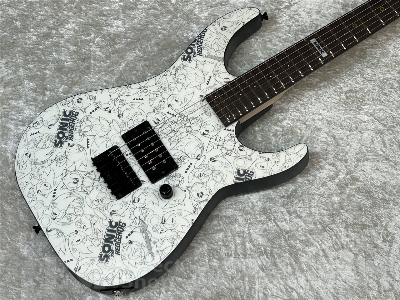 【即納可能】 ESP×SONIC SONIC THE HEDGEHOG GUITAR III -Classic Sonic Edition- 広島店 - 2