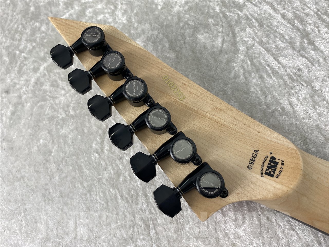 【即納可能】ESP×SONIC(イーエスピーxソニック) SONIC THE HEDGEHOG GUITAR III -Classic Sonic Edition- / Classic Sonic Collage Art / Black Satin お茶の水駅前店(東京) - 10