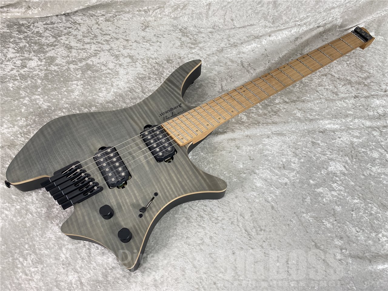 【即納可能】strandberg(ストランドバーグ) Boden Standard NX 6 / Charcoal お茶の水駅前店(東京)